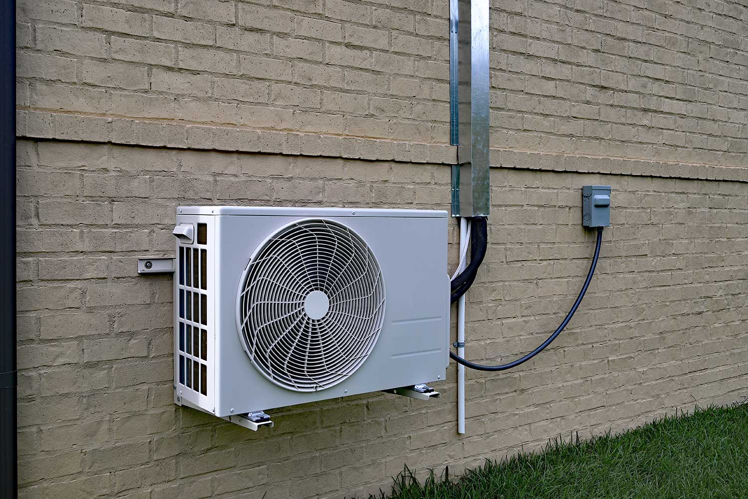 I have to hire someone to do an air conditioning system replacement in Palm Bay, FL